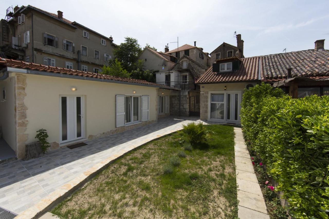 Apartmani Didovo Imanje Spalato Esterno foto